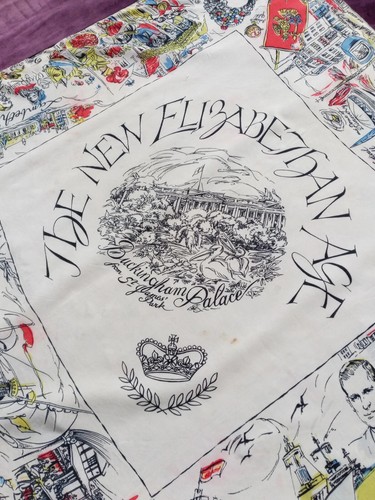 Vintage Queen Elizabeth II Coronation Scarf - "New Elizabethan Age" - Picture 3 of 9