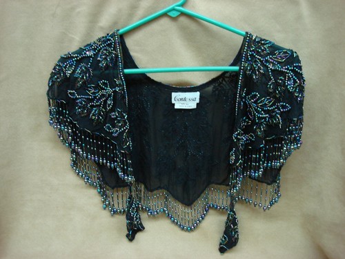 VINTAGE CONTESSA 100% SILK BEADED SHAWL CAPE BLACK W/IRIDESCENT BEADS! MINTY! - Picture 1 of 9