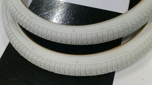 2-White-20-x-1-75-034-Infection-Freestyle-Bike-Tires-for-Old-School-BMX-Bicycle