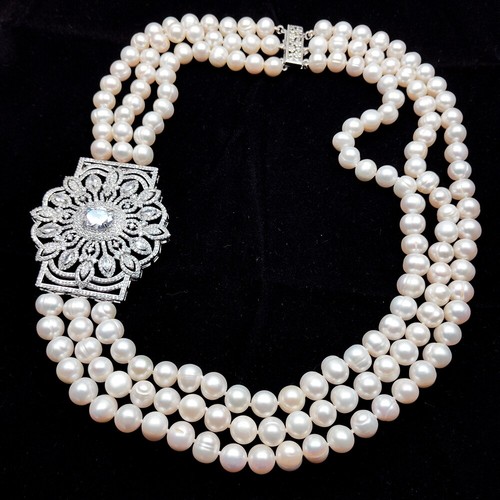 3 Strands Cultured White Pearl Chokers Necklace Big Cz Pave Pendant Jewelry Gift - Imagen 5 de 8