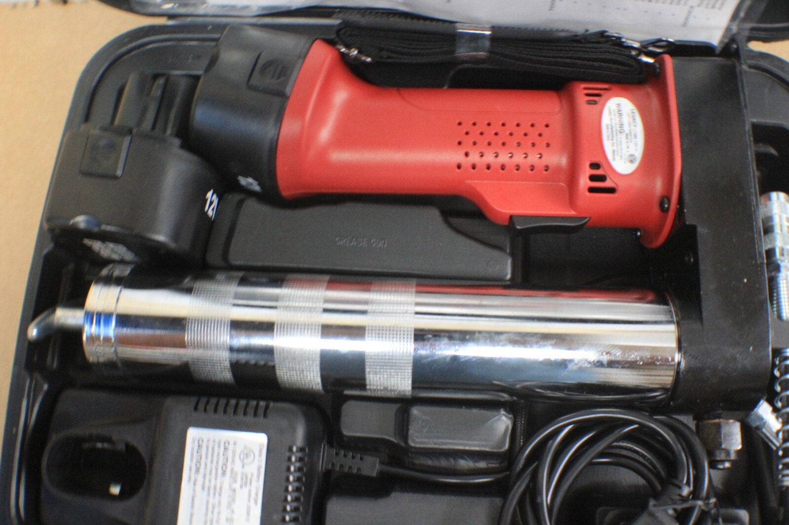 Legacy L1380 Workforce 12V Cordless Grease Gun Kit W/2 NiCd Batteries