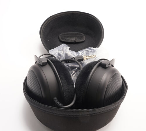 Beyerdynamic DT 880 Premium Edition Headphones (Black) - Picture 3 of 6