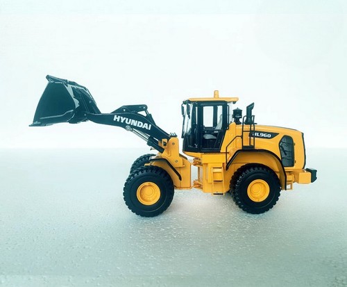 1/35 Scale HYUNDAI HL960 Wheel Loader Diecast Model Toy Collection Gift - Picture 6 of 6