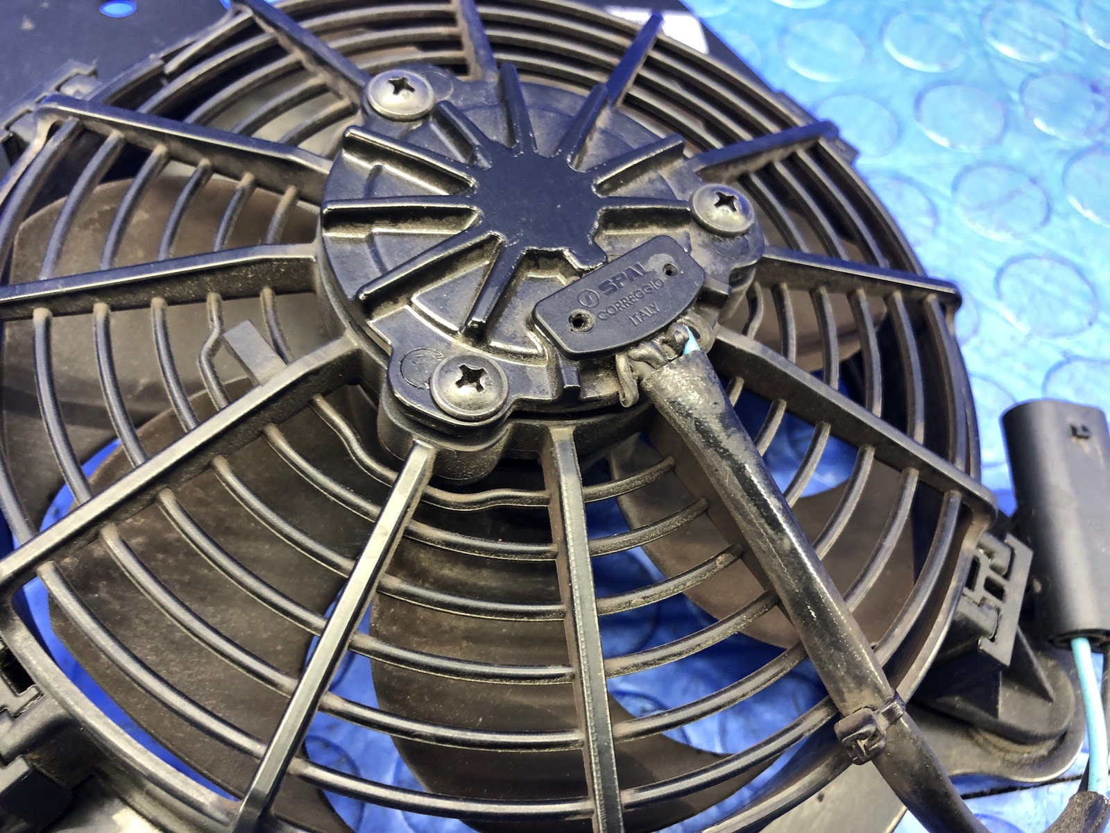 2014-2019 BMW I8 OEM REAR TRUNK MOUNTED ELECTRICAL FAN 17427639680