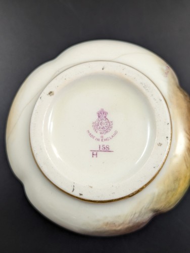 Un par de jarrones Royal Worcester pintados con ganado Highland por Harry Stinton - Imagen 21 de 22