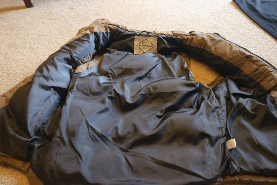 St. John’s Bay Men’s Brown Zip / Buttons Vest Size S Small  - Image 3 of 4