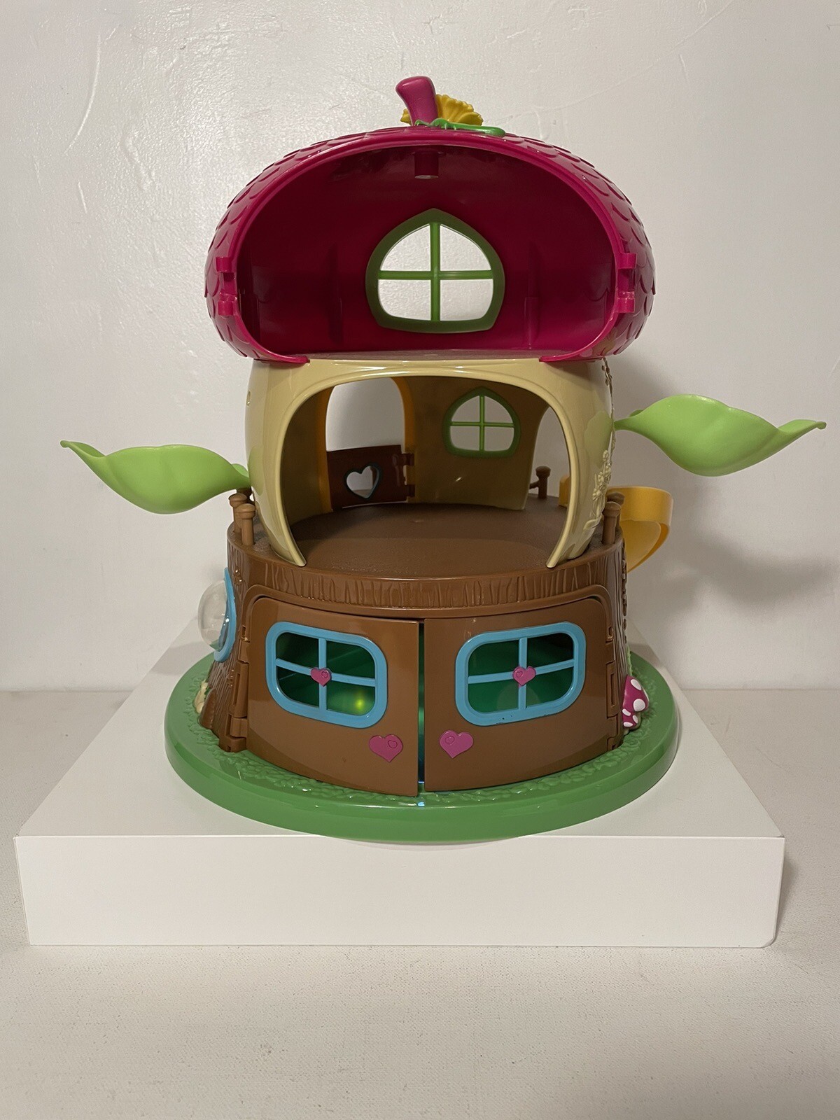 Picture 4 of 24