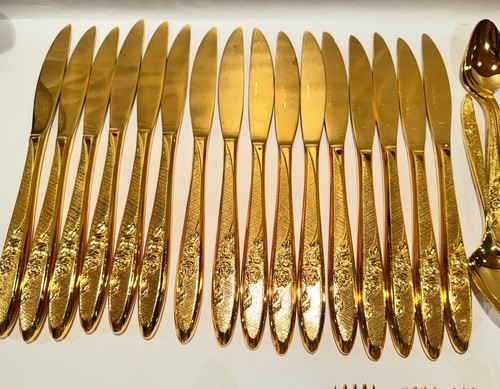 Set Of 103 EKCO Eterna CAROLYN Gold Textured Roses Japan Silverware 15 Plsetting - Picture 2 of 10