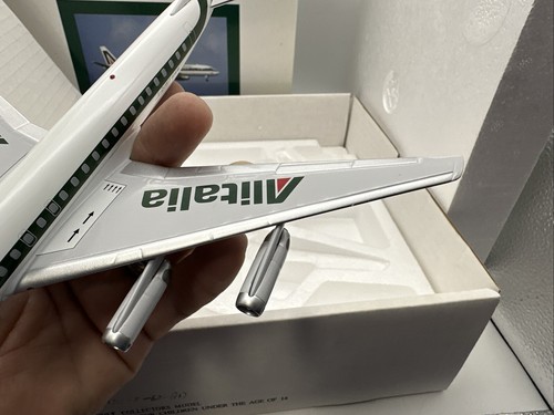Muy Raro Vuelo 200 Alitalia DC-8-62, 1:200, Retirado, MODELO IF80012DC862G1 - Imagen 17 de 24