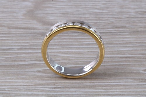 Chunky 5 mm Wide Two Tone 18ct Gold Circle Diamond set Band - Picture 6 of 10
