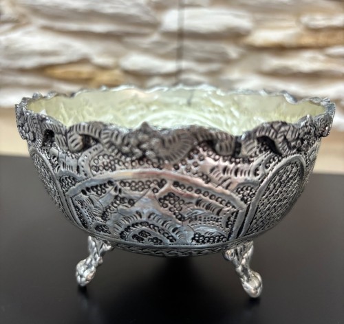 Set of 3 Persian Esfahan Ghalam Zani Bowls – Hand-Engraved, Silver-Plated - Picture 6 of 11