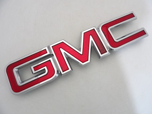 2007 2008 2009 2010 2011 2012 2013 2014-2015 GMC ACADIA FRONT GRILLE EMBLEM #1 - Picture 1 of 13