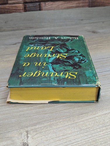 Stranger in a Strange Land Robert A Heinlein (Hardcover 1961 G.P. Putnam's Sons) - Picture 6 of 19