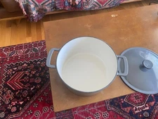 Figmint Enamel Dutch Oven 7.5Qt Gray