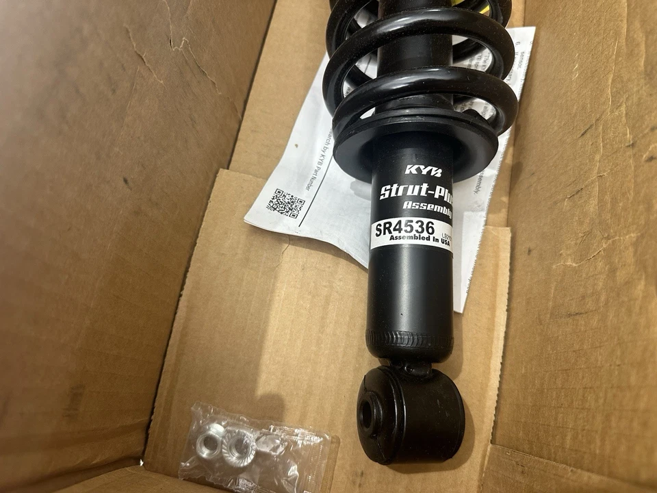 KYB SR4536 Suspension Strut and Coil Spring For 11-17 Jeep Compass Patriot — 第 3/4 张图片