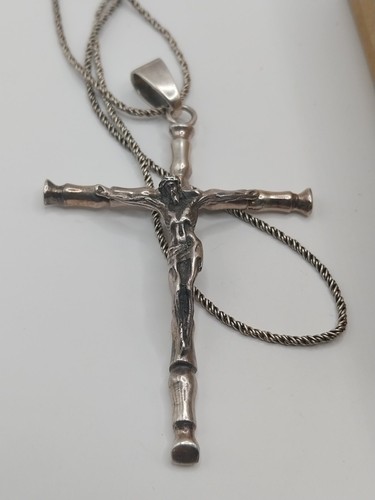 925 Silver Large Religious Cross On Chain.weight 26 Grams