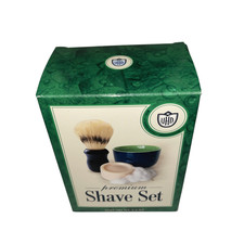  Van Der Hagen Basic Shave Set includes Delux...