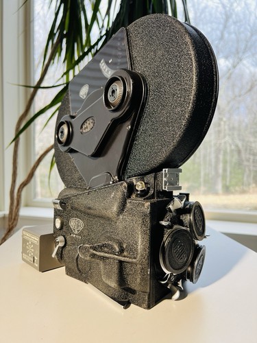 ARRI Arriflex 16mm 16M Camera Kit - 4 Mags, Crystal Sync Time Lapse Motors 16SR - Picture 4 of 12