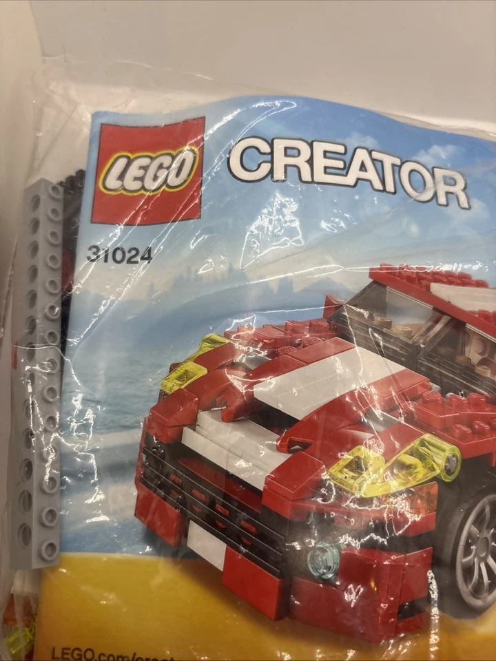 LEGO Creator 31024 Roaring Power, photo 2 of 3