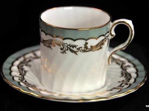 Aynsley Swirl 3 Kaffeedosen Tassen & Untertassen 1950-1952 Demitasse Salbeigrün mit Gold - Bild 2 von 12