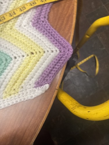 45x49” Chevron Crochet Blanket Hand Made Baby Pastels Vintage Chair Throw White - Picture 9 of 14