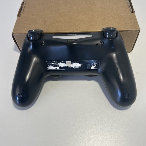 Sony Dualshock 4 Wireless Controller for PlayStation 4 - Jet Black - Picture 2 of 2