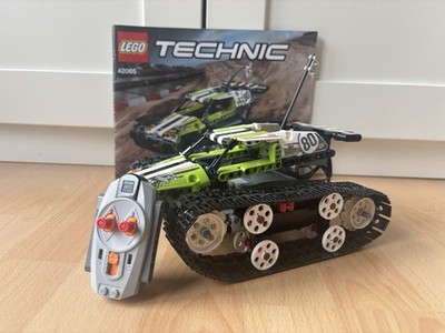 LEGO Technic 42065 RC Tracked Racer mit Fernbedienung und Motor