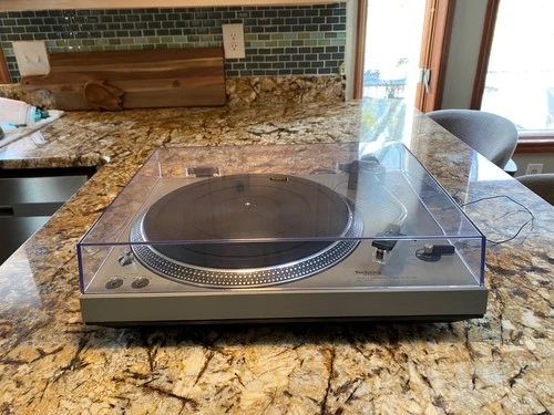 Technics turntable direct drive SL-1500
