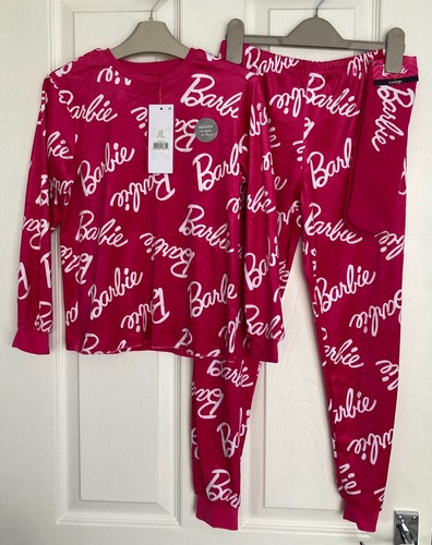 NEW George Girls Barbie Soft Touch Long Sleeve Pyjamas & Socks Set Size 7-8 Yrs - Picture 2 of 3