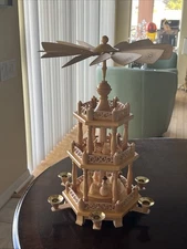 Richard Glaesser Pyramid -3 tiers - Snowmen and deer -18.5"H made In Germany NEW