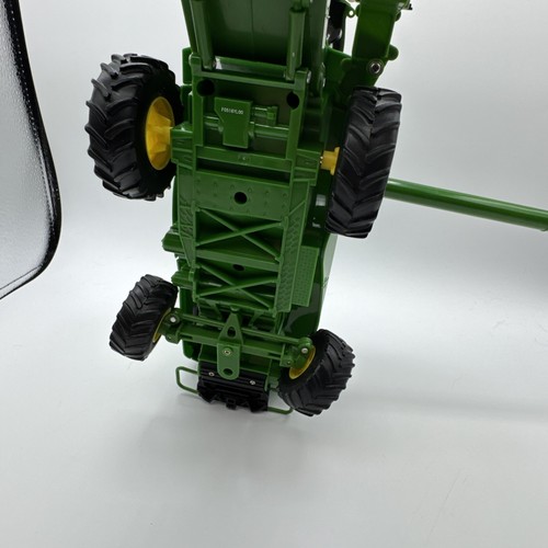 John Deere S680 Green Combine Harvester Tractor 1/32 Plastic ERTL Toy Medium - Picture 11 of 19
