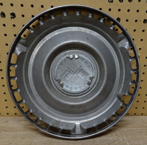 1961 Chevrolet Corvette Impala Belair Biscayne 14" Hubcap - Bild 2 von 4