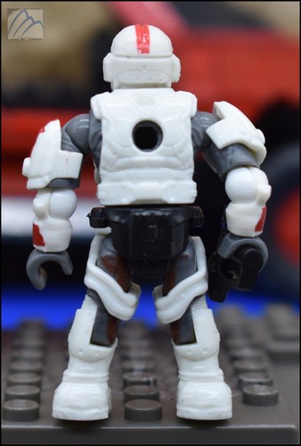 HALO MEGA BLOKS WHITE UNSC MARINE MEDIC MINI FIGURE 97381 ELEPHANT TROOP CARRIER - Picture 4 of 5
