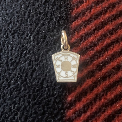 kshtwsst masonic 10k SHIELD Pendant 1.85g Fob Ornate Victorian Vintage 1939-1940