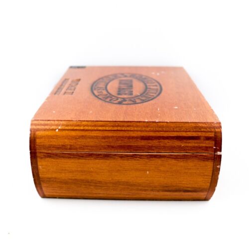 Romeo y Julieta Vintage III Toro Empty Wood Cigar Box 8" x 6" x 3" - Picture 8 of 12