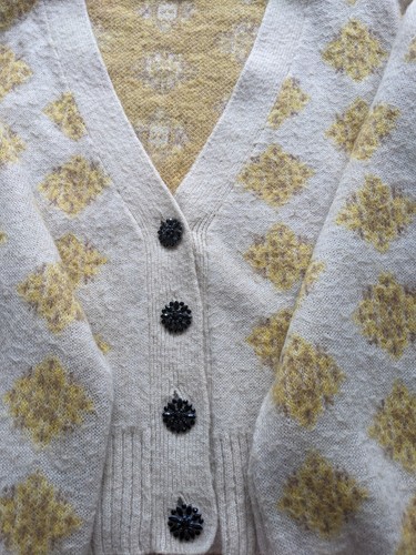 Floral Oversized Jacquard Fluffy Cardigan from ZARA:: MEDIUM: Colour Light Beige - Picture 11 of 24