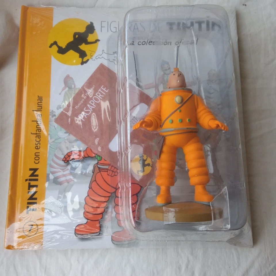 FIGURAS TINTIN CON ESCAFANDRA LUNAR N°7  Moulinsart Editions - Imagen 4 de 4