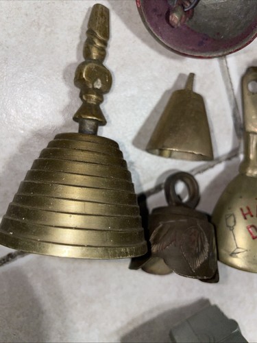 5-Vintage Religious? Ceremonial Robe Etched Brass See Pictures - Picture 3 of 4
