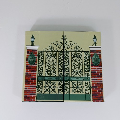 Disneyland Haunted Mansion Pet Cemetery 5 Pin Boxed Set