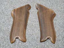 Luger P08p 08 Walnut Grip Set Custom Design Checkered Luger P08p 08 Walnut Grip Set Custom Design Checkered