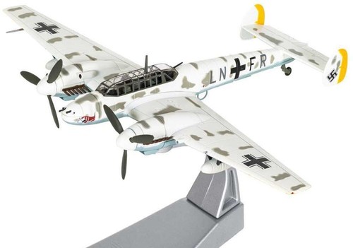 MESSERSCHMITT BF110F-2 WWII FIGHTER - WINTER 1942/43 - 1:72 - LTD EDITION - Picture 2 of 2