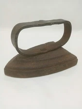 ANTIQUE PRIMITIVE CAST IRON CLOTHES IRON Rustic 