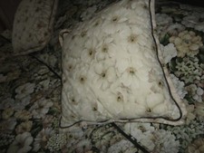 2 X SHERIDAN CUSHION FOR BED