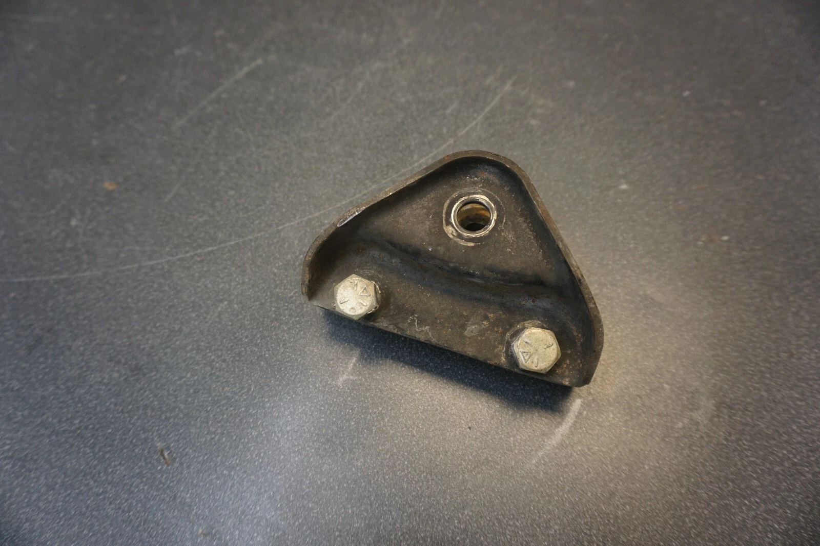 1995-2004 Arctic Cat OEM Front Skid Arm Mounting Bracket Sabercat ZR 800