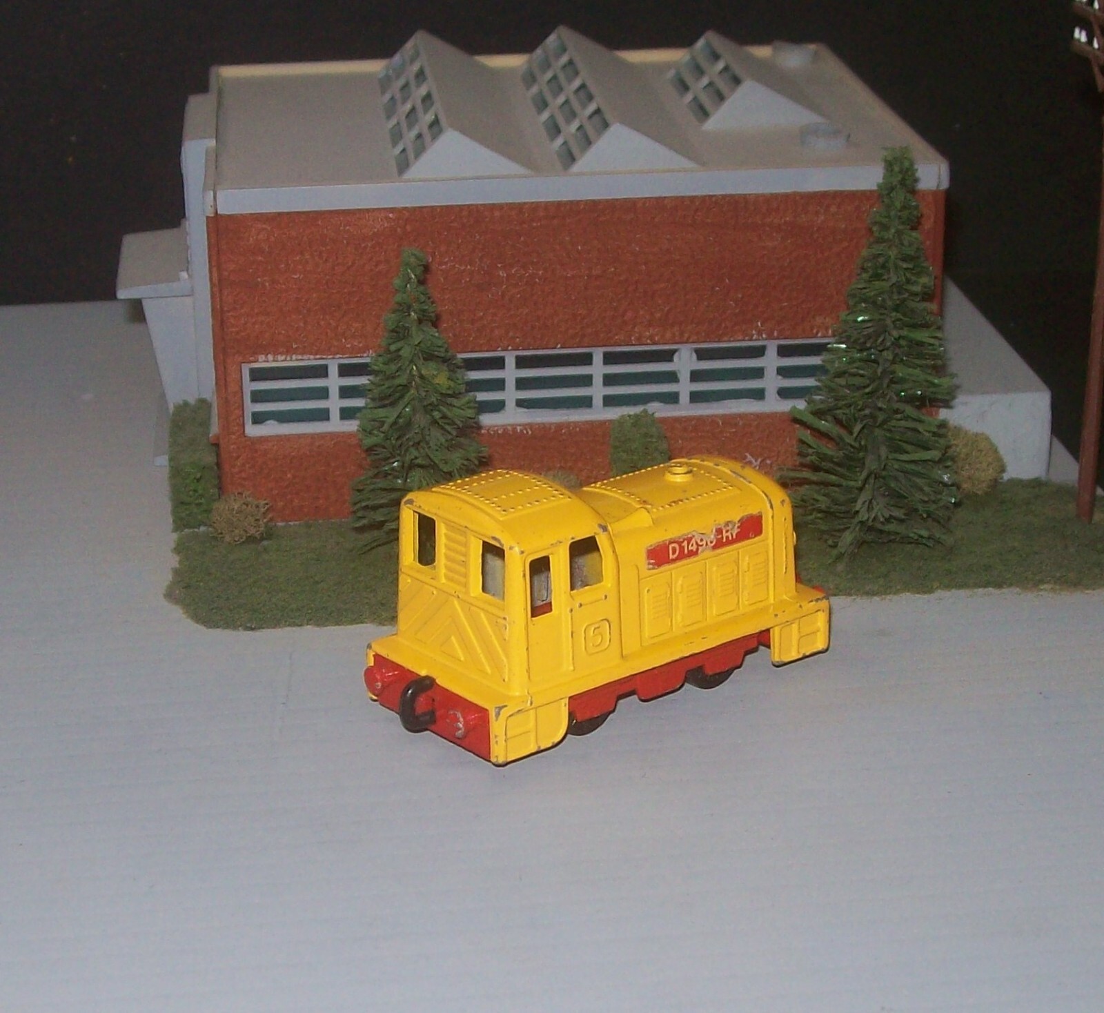 Picture 2 of 3