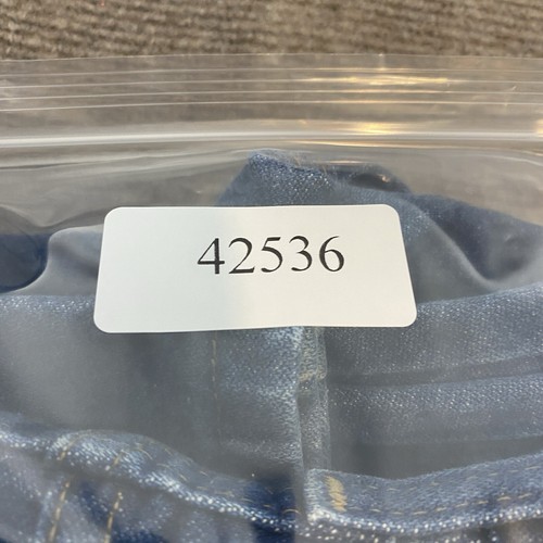 Wrangler Jeans Mens 34 Fits 33x30 Faded Blue 13MWZ Cowboy Cut Western Boots - Picture 13 of 13