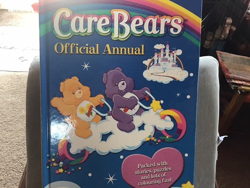Care Bears Official Annual 2003 - Picture 2 of 5