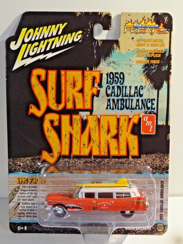 JOHNNY LIGHTNING EXCLUSIVE STREET FREAKS - SURF SHARK - 1959 CADILLAC AMBULANCE - Picture 2 of 6
