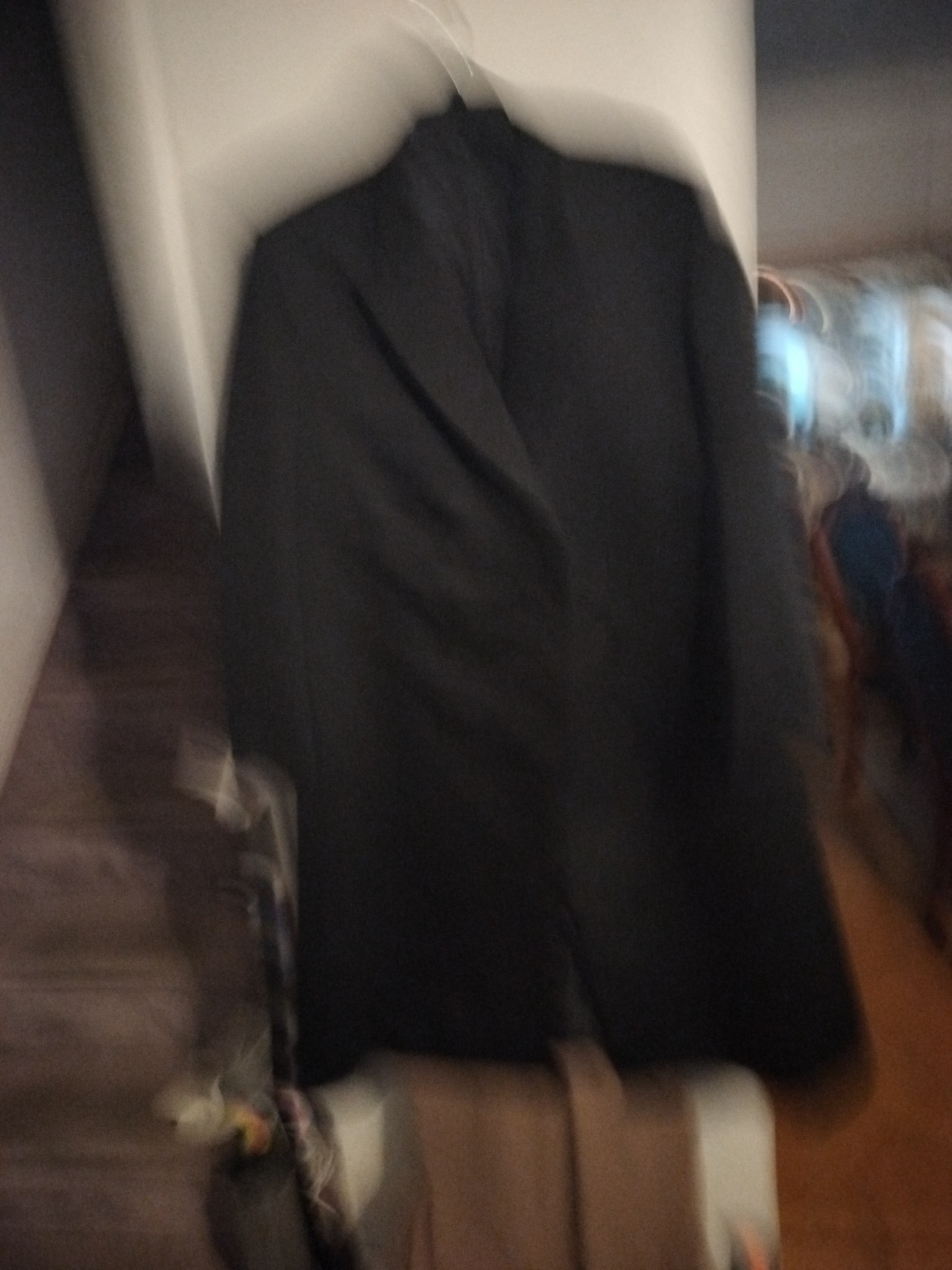 Picture 2 of 4