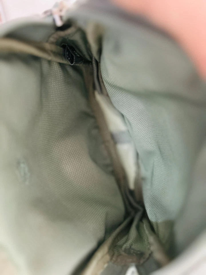 Mandarina Duck Crossbody Bag Multiple Zippered Compartments & Adjustable Strap - Image 4 of 4